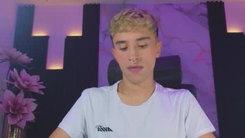 Santiago online show from 10-11-25, 11:53