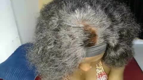 ellanah Tracie online show from 10-22-25, 05:41