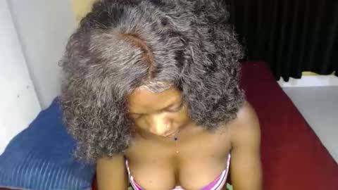 ellanah Tracie online show from 11-26-25, 12:44