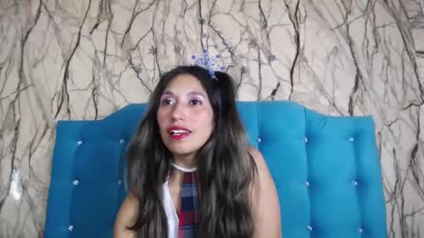 Snapshot of sweet_skylove_ chatting on 01-04-25, 07:13 Adriana online show from 01-04-25, 07:13