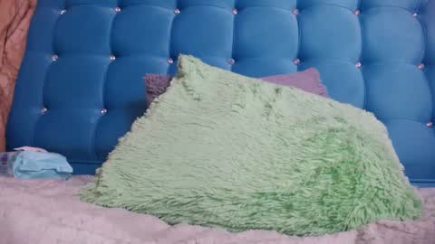 Snapshot of sweet_skylove_ chatting on 01-20-25, 04:23 Adriana online show from 01-20-25, 04:23