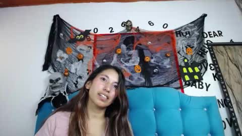 Snapshot of sweet_skylove_ chatting on 10-05-25, 03:10 Adriana online show from 10-05-25, 03:10