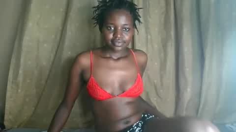 Snapshot of sweet_smiles2 chatting on 05-21-26, 11:12 sweet_smiles2 online show from 05-21-26, 11:12
