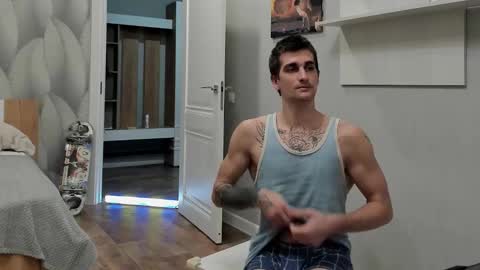 sweet_smith8 online show from 12-04-25, 10:51