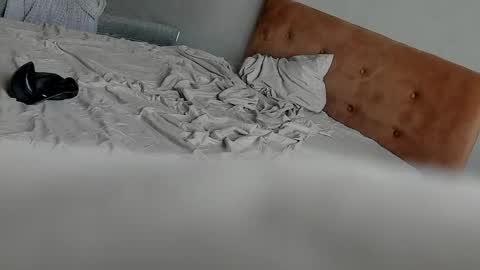 sweet_smith8 online show from 05-13-26, 02:42