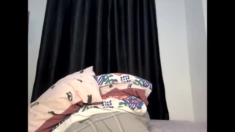 Snapshot of sweet_spoon chatting on 05-27-26, 08:22 Nina online show from 05-27-26, 08:22