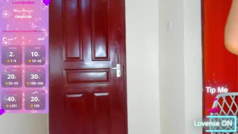 sweet_squirter254 online show from 05-10-26, 12:38