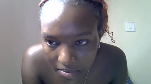 sweet_strawberina online show from 03-30-26, 05:19