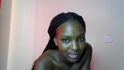 sweet_strawberina online show from 04-23-26, 12:51