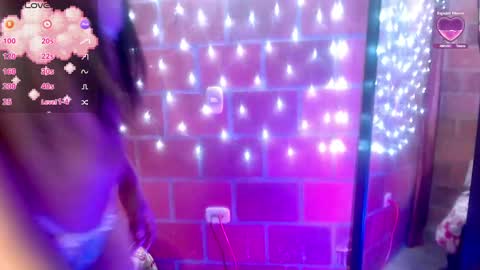 Snapshot of sweet_susy999 chatting on 01-18-25, 01:52 susy 222 online show from 01-18-25, 01:52