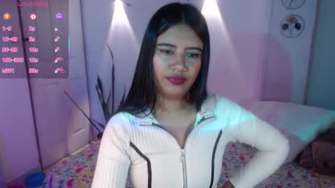 Snapshot of sweet_susy999 chatting on 03-19-26, 02:37 susy 222 online show from 03-19-26, 02:37