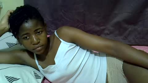 Snapshot of sweet_tattiana chatting on 07-17-26, 11:17 Tatty online show from 07-17-26, 11:17