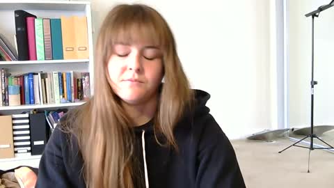 Heidi Brenner - Please check bio for schedule  FAQ online show from 01-23-25, 04:48