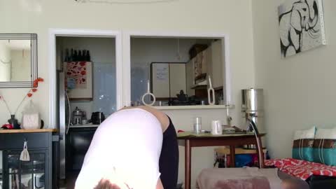 Heidi Brenner - Please check bio for schedule  FAQ online show from 10-03-25, 01:08