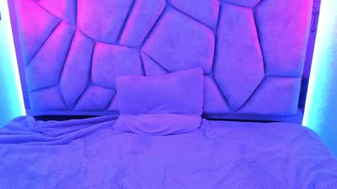 sweet_venus4 online show from 12-17-24, 10:00