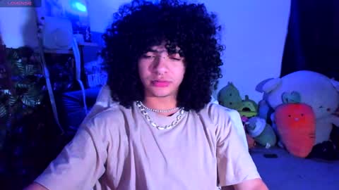 Steven independent model online show from 02-23-25, 10:20