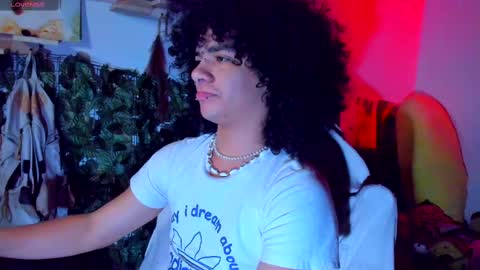 Steven independent model online show from 03-05-25, 07:49