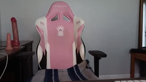 Snapshot of sweetandsassydee chatting on 10-23-25, 03:22 Sweet Dee online show from 10-23-25, 03:22