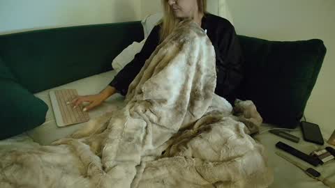 Snapshot of sweetania_ chatting on 01-22-25, 12:38 Ania online show from 01-22-25, 12:38