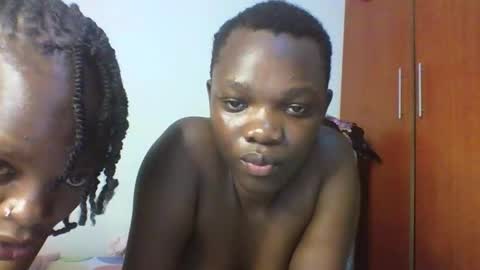 Snapshot of sweetassbabe20 chatting on 06-05-26, 11:32 Sweetass online show from 06-05-26, 11:32