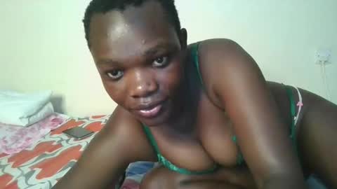 Snapshot of sweetassbabe20 chatting on 06-06-26, 12:54 Sweetass online show from 06-06-26, 12:54