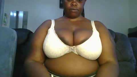 Snapshot of sweetbaby46 chatting on 01-08-25, 07:24 sweetbaby46 online show from 01-08-25, 07:24