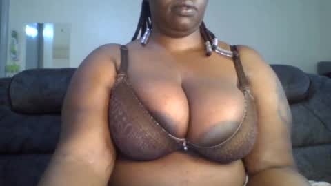 Snapshot of sweetbaby46 chatting on 01-23-25, 05:02 sweetbaby46 online show from 01-23-25, 05:02