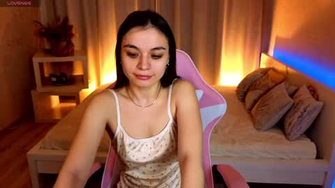 Snapshot of sweetblushie chatting on 04-24-26, 02:03 Kim online show from 04-24-26, 02:03
