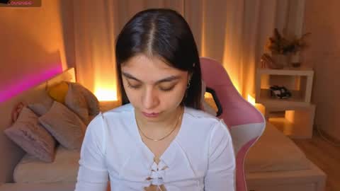 Snapshot of sweetblushie chatting on 05-04-26, 02:07 Kim online show from 05-04-26, 02:07
