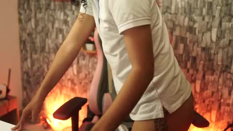 Salom independent model online show from 05-02-26, 04:50