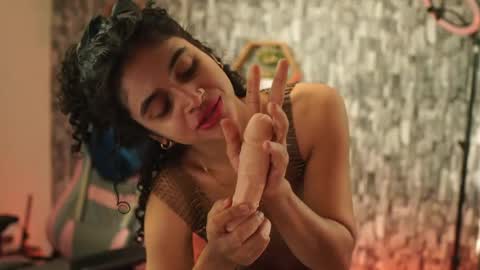 Salom independent model online show from 05-03-26, 04:24