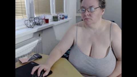 Sweetboobs85h online show from 02-12-25, 07:13