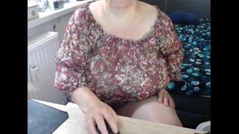 Sweetboobs85h online show from 09-14-25, 08:13