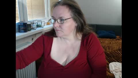 Sweetboobs85h online show from 04-29-26, 05:41