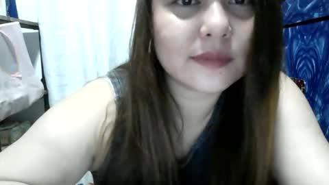 Snapshot of sweetbutterfly8 chatting on 11-07-25, 02:17 sweetbutterfly8 online show from 11-07-25, 02:17