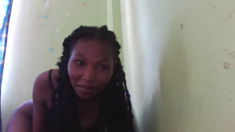 Snapshot of sweetcandy910 chatting on 10-19-25, 07:09 sweetcandy910 online show from 10-19-25, 07:09