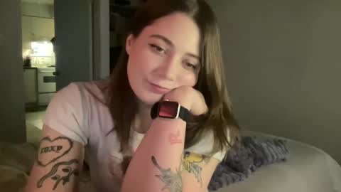 Snapshot of sweetcandyangel chatting on 02-04-25, 01:13 sweetcandy online show from 02-04-25, 01:13