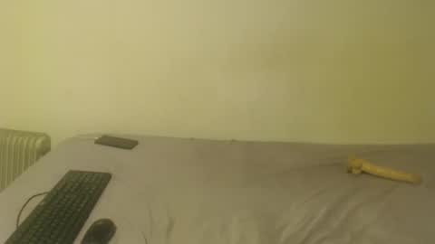 Snapshot of sweetcandypussy25 chatting on 03-26-26, 06:46 queen online show from 03-26-26, 06:46