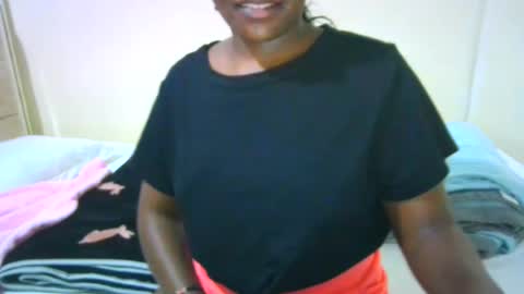 Snapshot of sweetcarl12 chatting on 07-05-26, 05:03 melsy online show from 07-05-26, 05:03