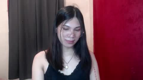 Snapshot of sweetcarla_xxx chatting on 10-16-25, 12:39 Carla online show from 10-16-25, 12:39
