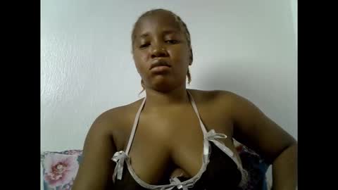 Snapshot of sweetcoochiex chatting on 03-18-26, 07:06 sweetcoochiex online show from 03-18-26, 07:06