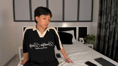 Eva Short hair girl  - Victoria Long red hair online show from 10-08-25, 11:24