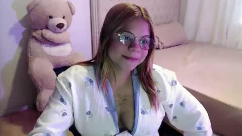 Cristal online show from 10-28-25, 08:33