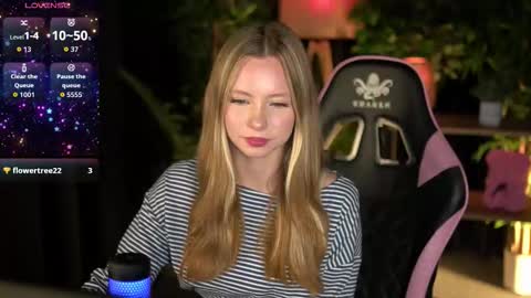 Lina online show from 03-04-26, 03:40