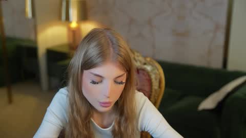 Amelia online show from 09-30-25, 06:51