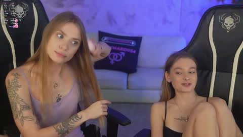 Amelia online show from 11-13-25, 03:55