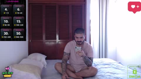         online show from 05-12-26, 02:03