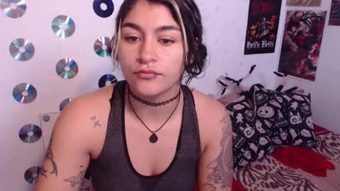 Abril online show from 10-11-25, 01:42