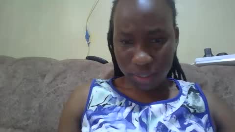 sweetdiva2012 online show from 05-05-26, 06:10