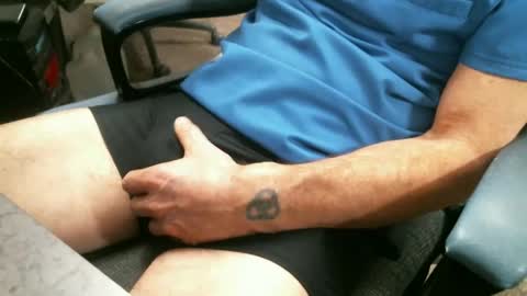 Stick around its a grower online show from 02-19-25, 12:55